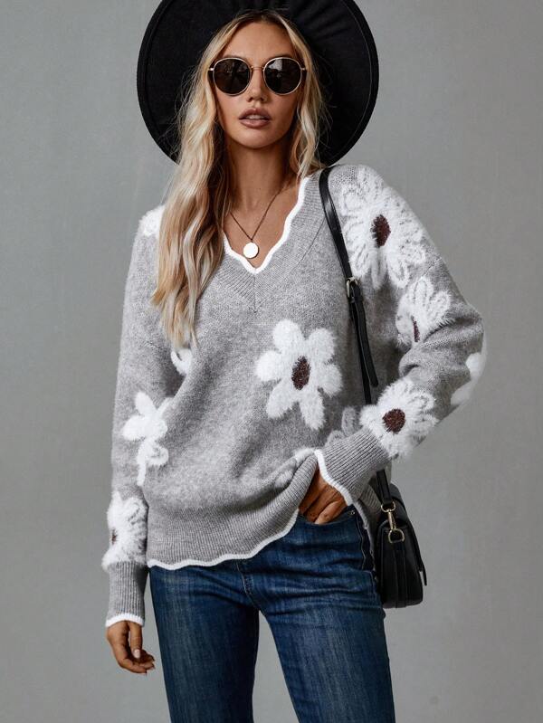 Marguerite | Women's V-Neck Sweater with Fuzzy Daisy Applique