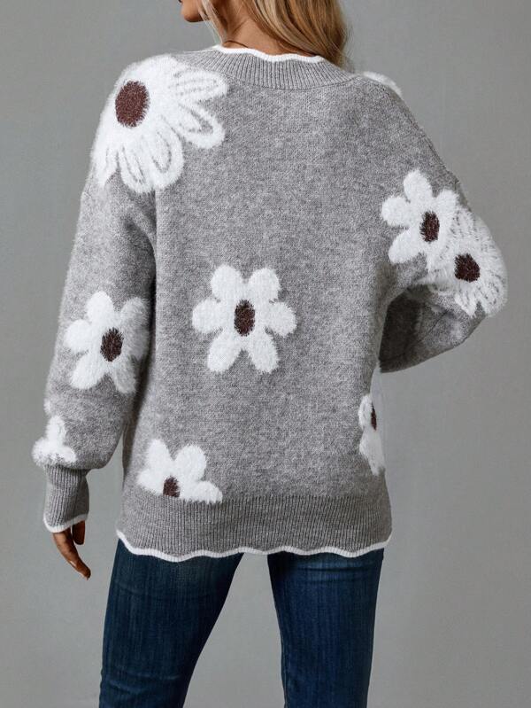 Marguerite | Women's V-Neck Sweater with Fuzzy Daisy Applique