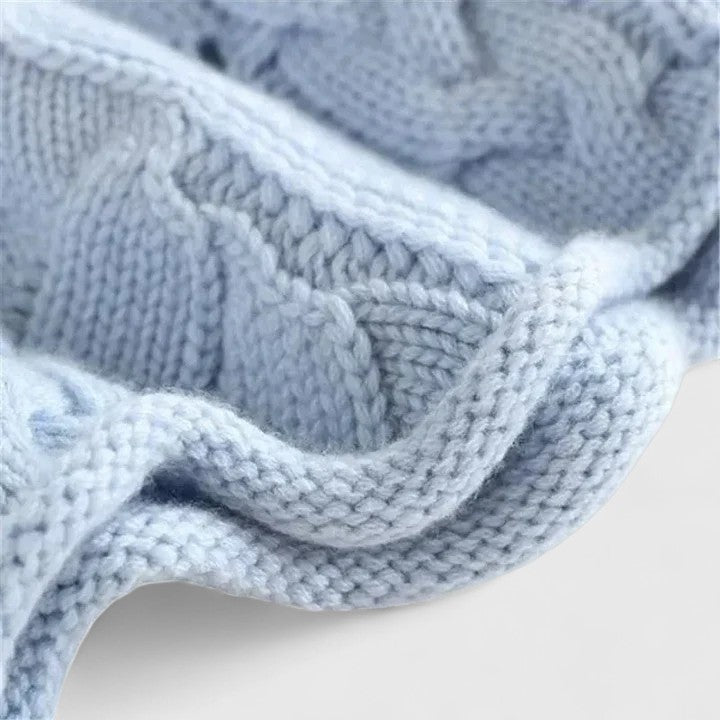 Verity | Women's Cable Braid Turtleneck Sweater