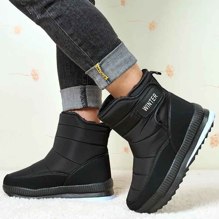 Callum | Men's Faux Fur Lined Snow Boots with Strap Closure