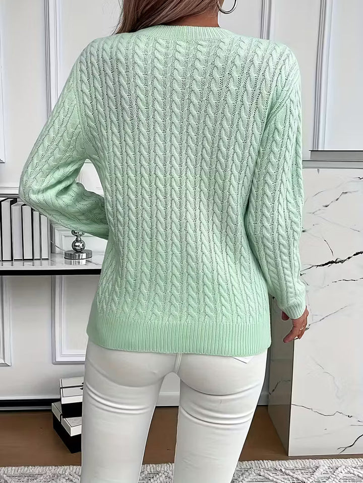 Josephine | Women's Chunky Cable Knit Round Neck Sweater