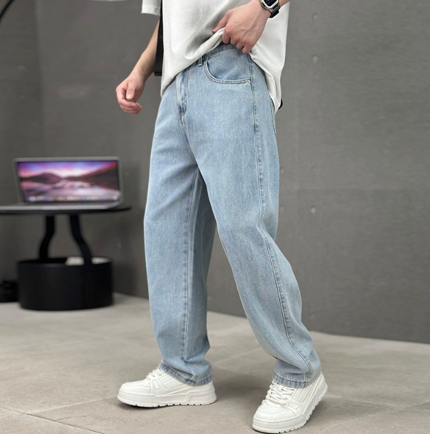 Relaxed Straight Leg Men's Jeans - Classic Casual Denim