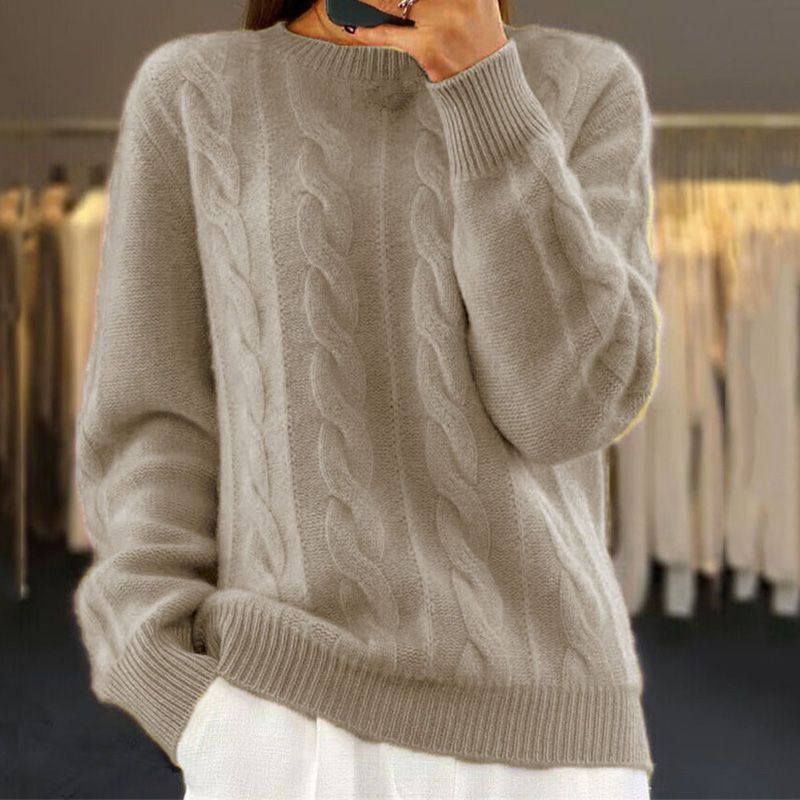 Kelsy | Women's Crew Neck Cable Knit Pullover Sweater